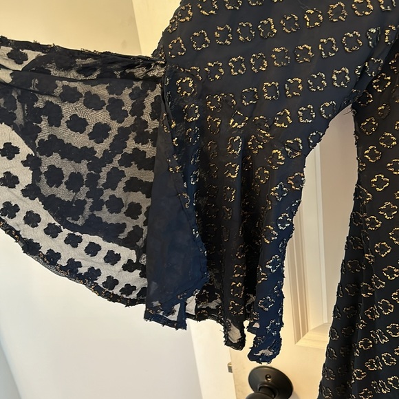 Dress - Picture 4 of 6